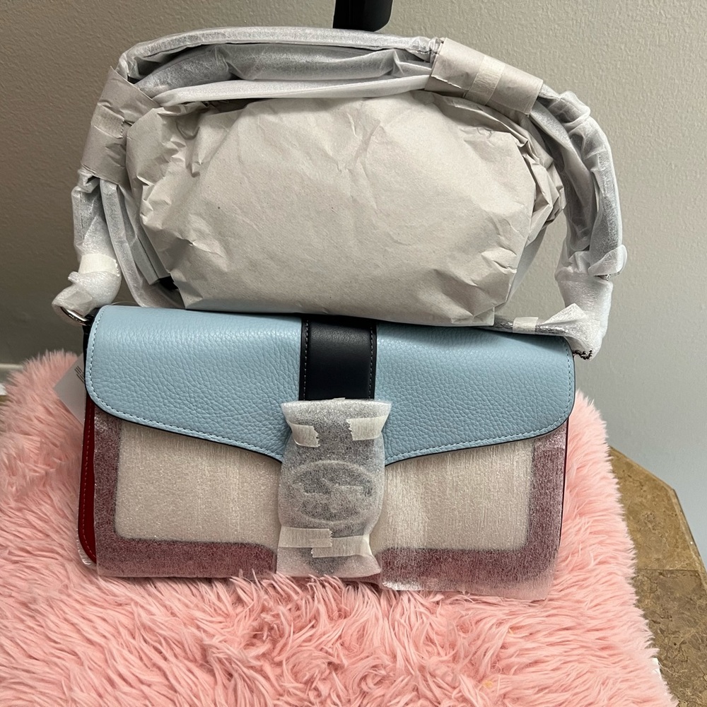 Coach Georgie Shoulder Bag In